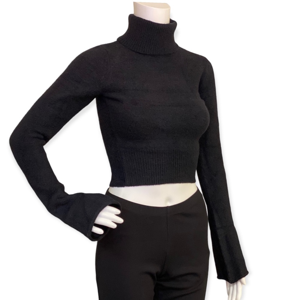 Fuzzy Turtle Neck Crop Top